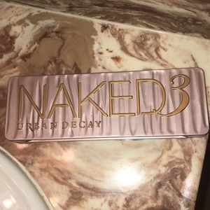 Urban decay naked 3
